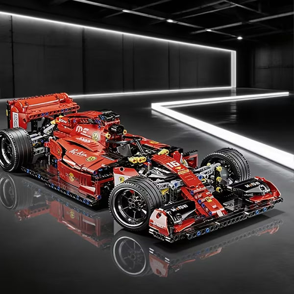 Red Sports Car 1:10 — 1,214 Pieces
